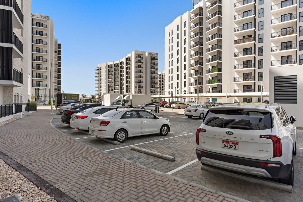 Silkhaus Yas Marina Chic 1BDR Close to Yas Canal