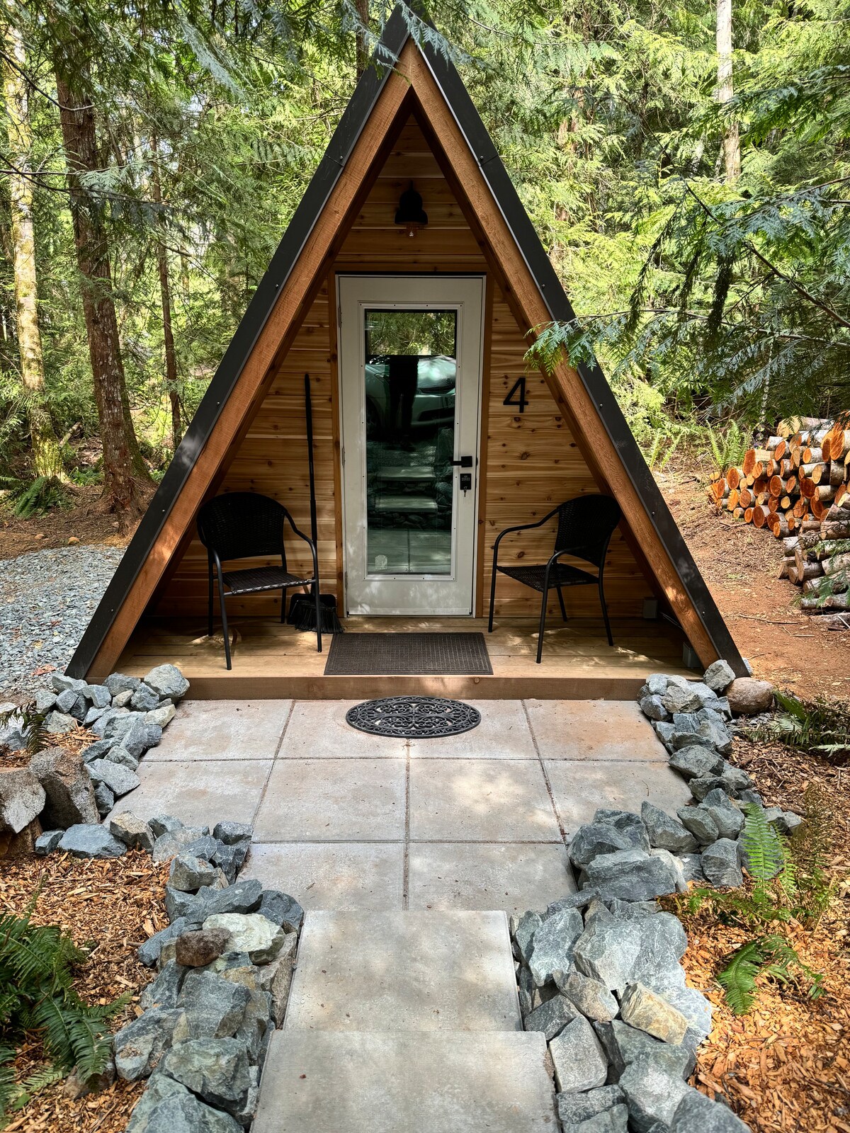 Heartwood A-Frame (Cabin 4)
