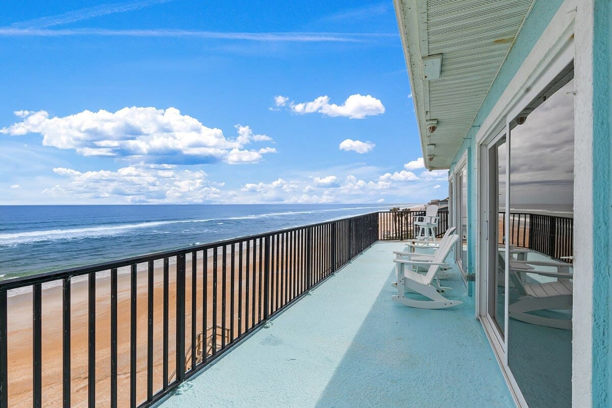 Dolphin View | Wren Beach Rentals by Portoro