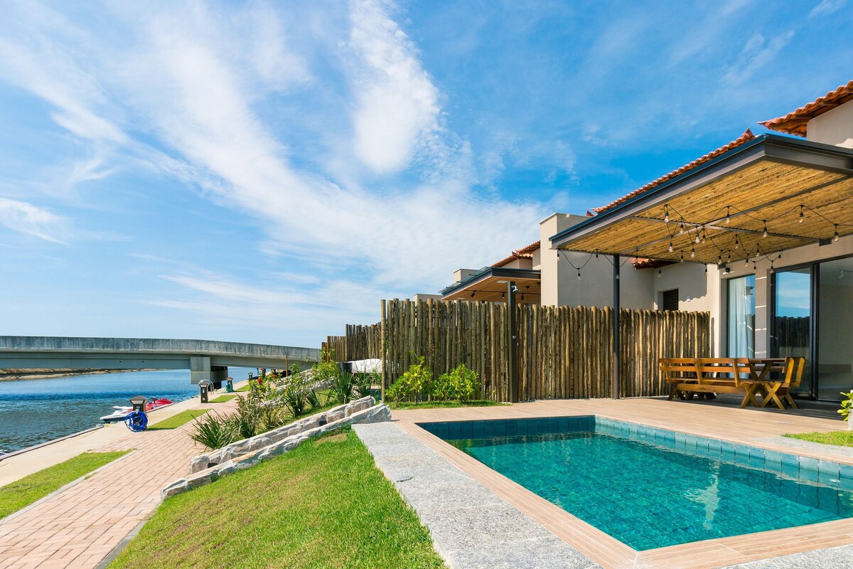 House with pool and private dock | Aretê Buzios