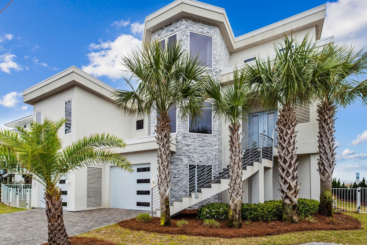 Welcome to your luxury retreat on Pensacola Beach,