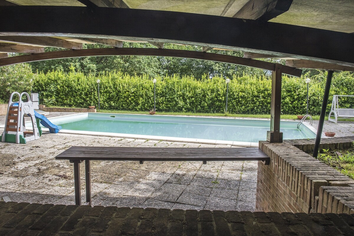 La Colombara - Offagna, villa with swimming pool