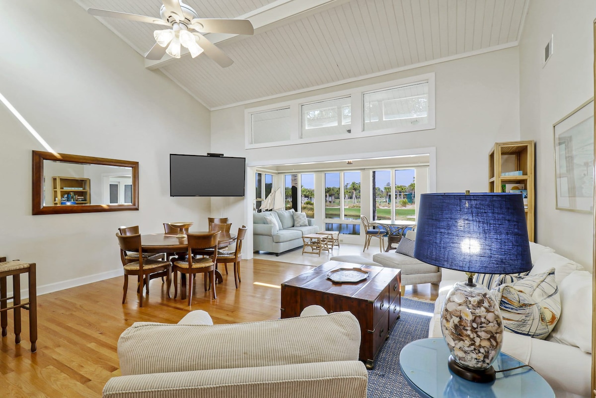 Scenic Fairway Views | Walk to the Beach