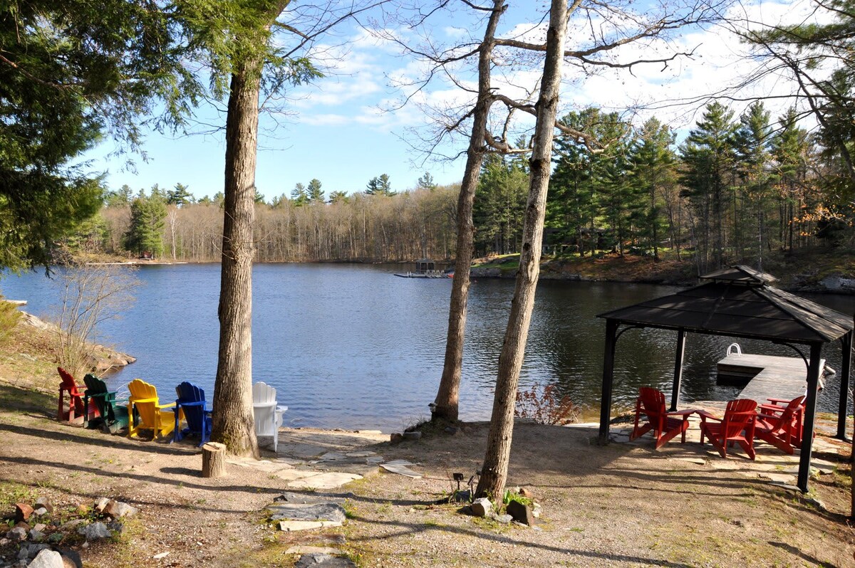 Sparrow Lake Log Build-BBQ, Kayaks, Canoe, SUP