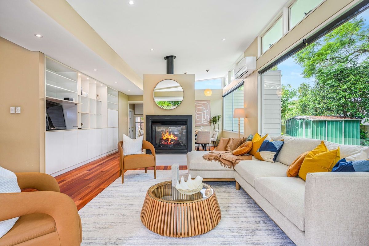 Family Oasis Beautiful 5BR Home in Chatswood