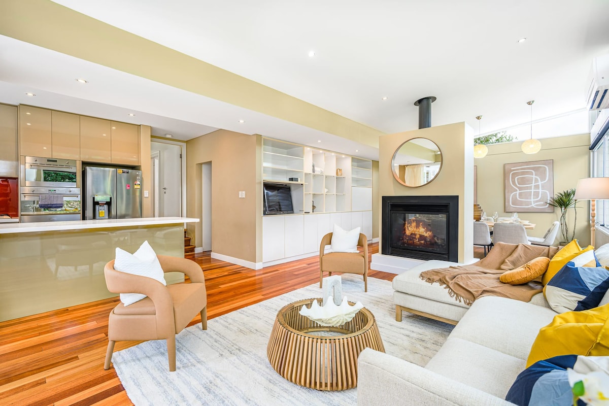 Family Oasis Beautiful 5BR Home in Chatswood