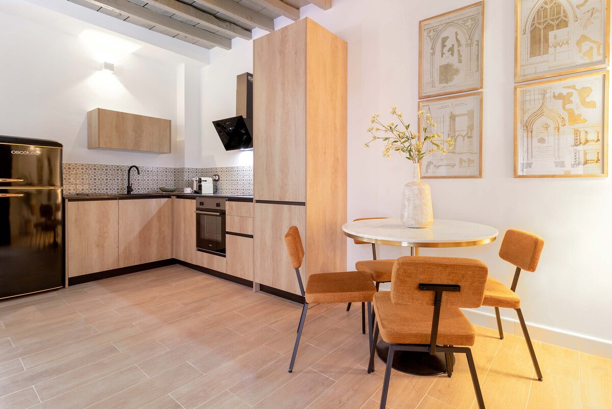 Luxury apartment in Granada center. Horno Marina 2