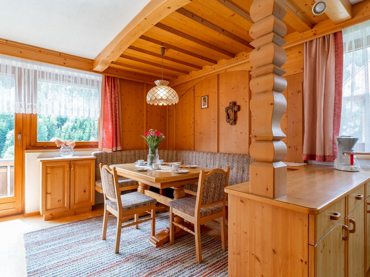 Spacious holiday home near the ski lift in Kappl