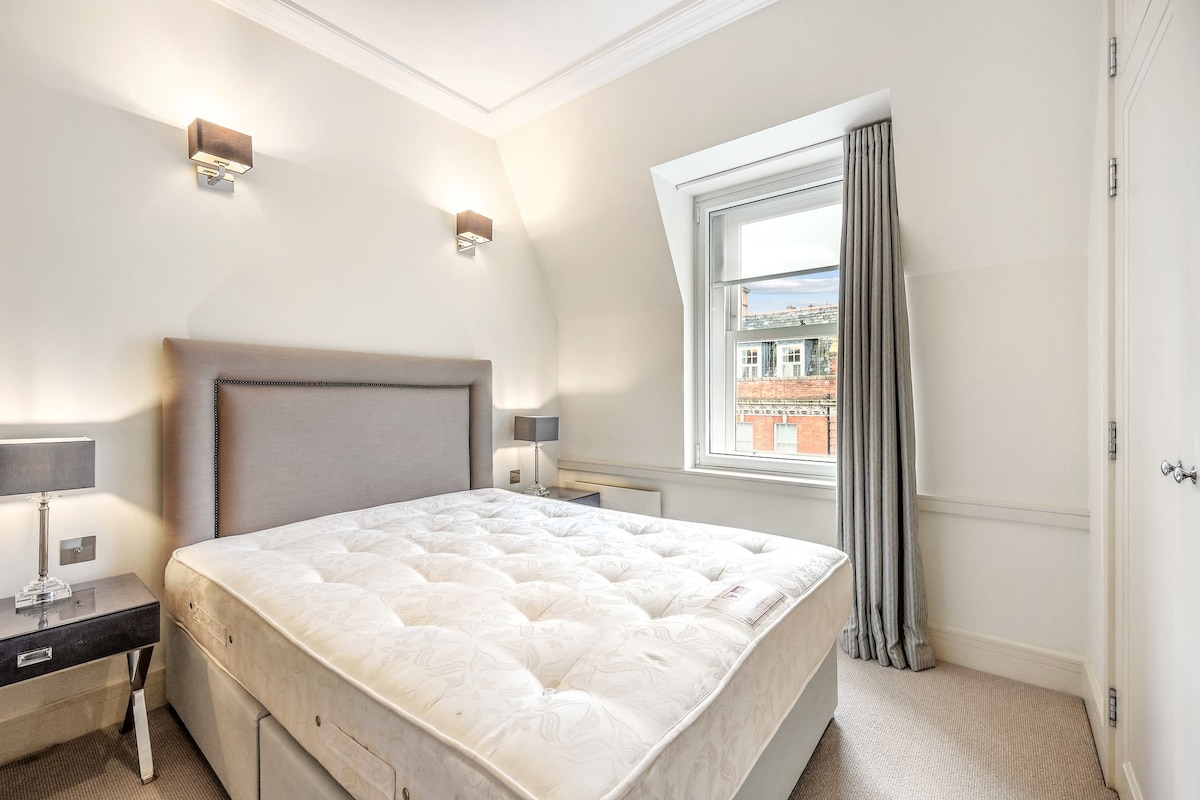 Luxury 1 bed apartment in exclusive Mayfair