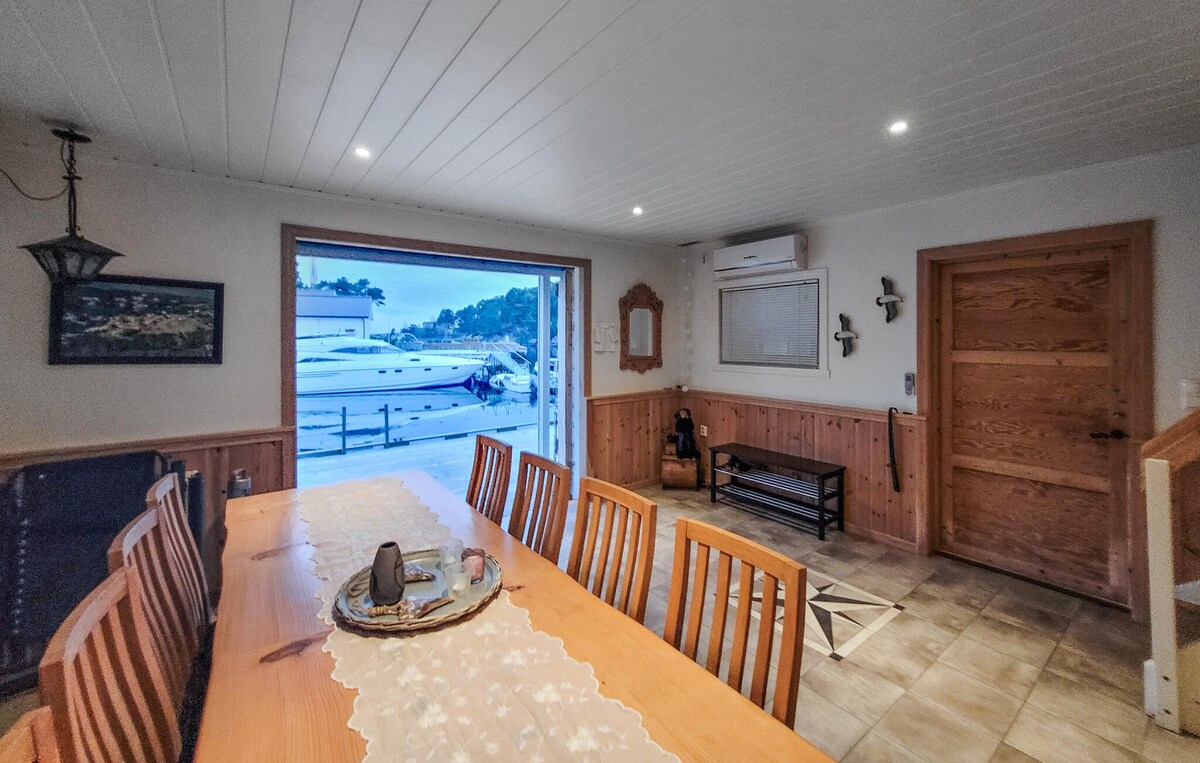 3 bedroom cozy home in Lepsøy