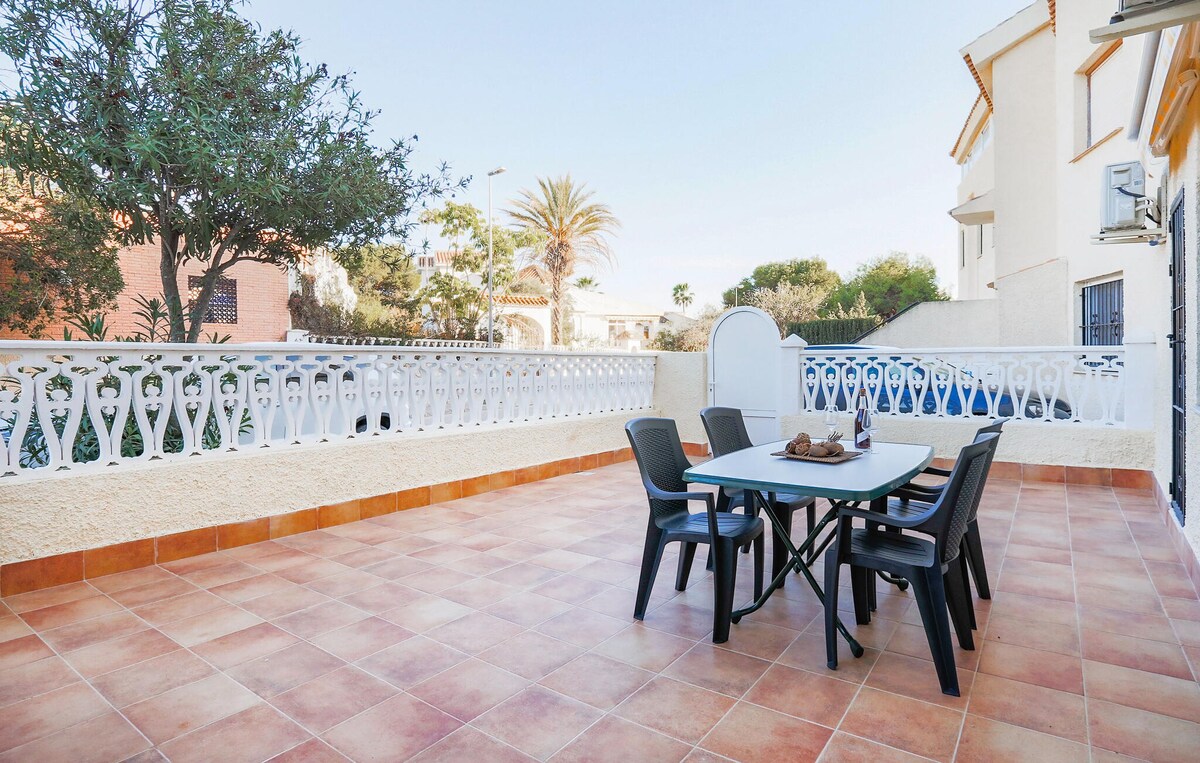 Amazing apartment in Orihuela with WiFi