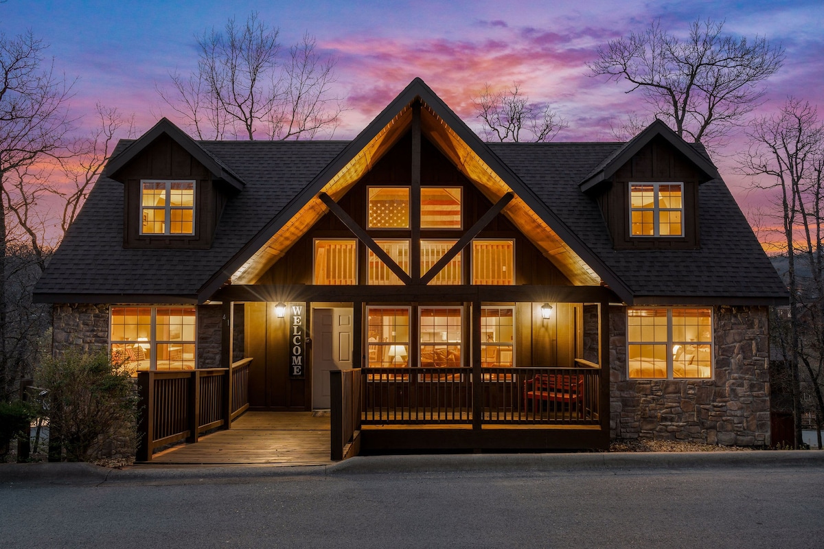 America's Cabin! 3 Pools! By Silver Dollar City!