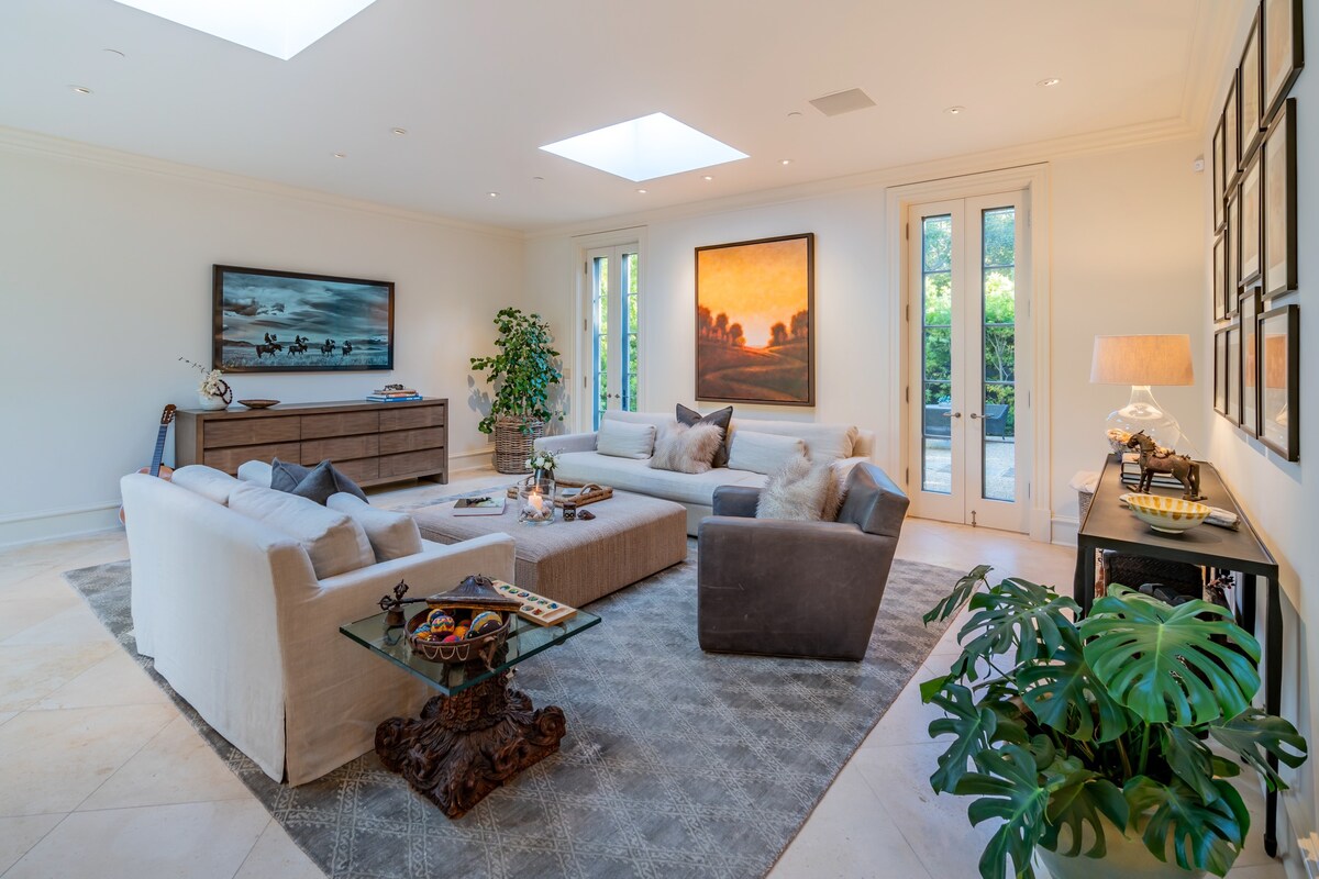 Lavish Montecito Home w/ Hot Tub, Patio & Gardens!