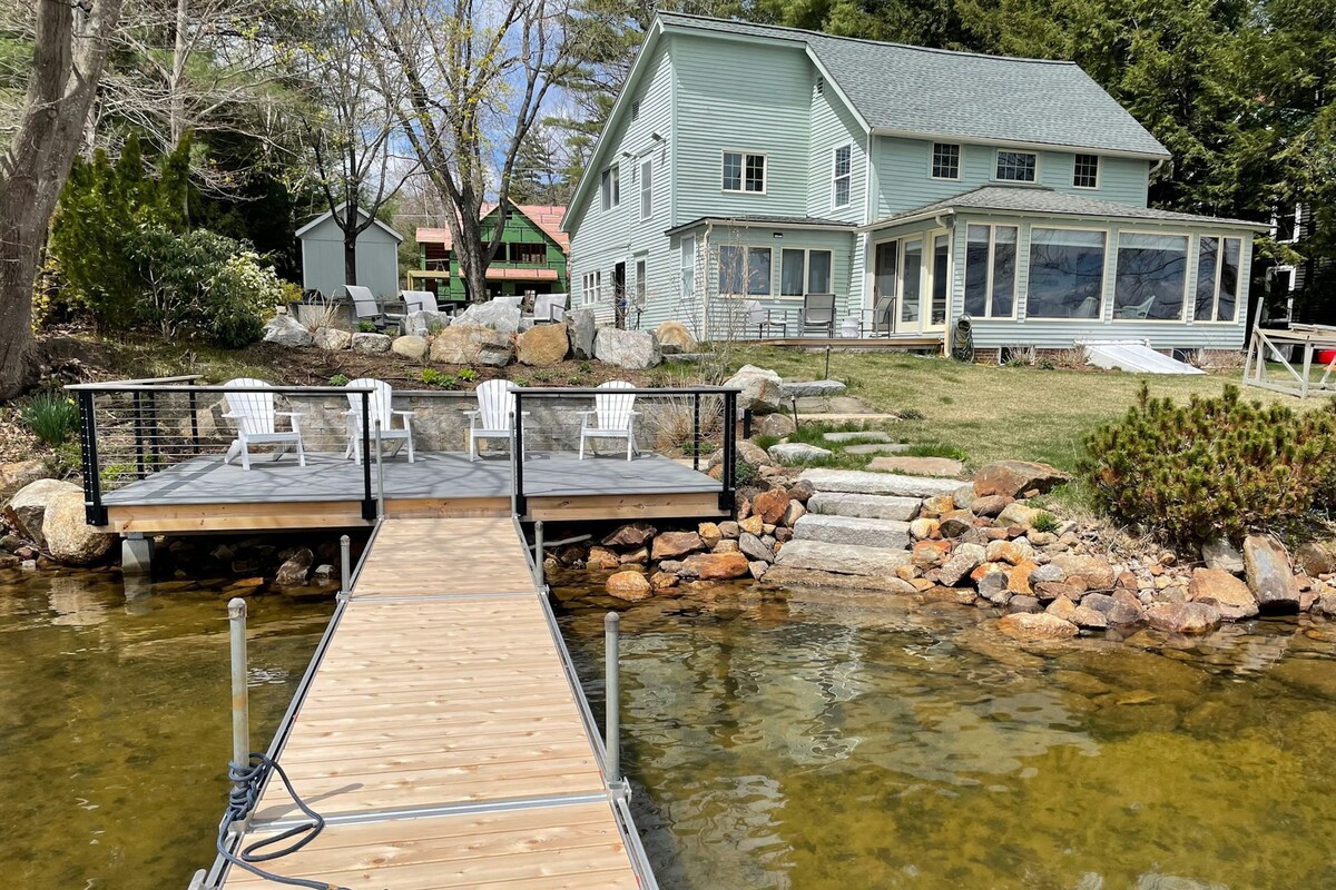 Lakefront dog-friendly 4BR with dock