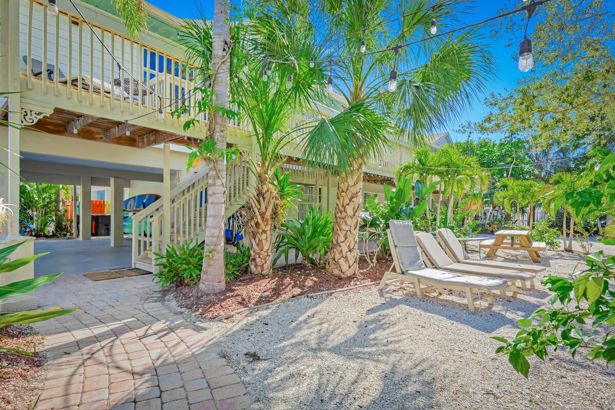 Newly remodeled 8-steps to sand path of Beach.