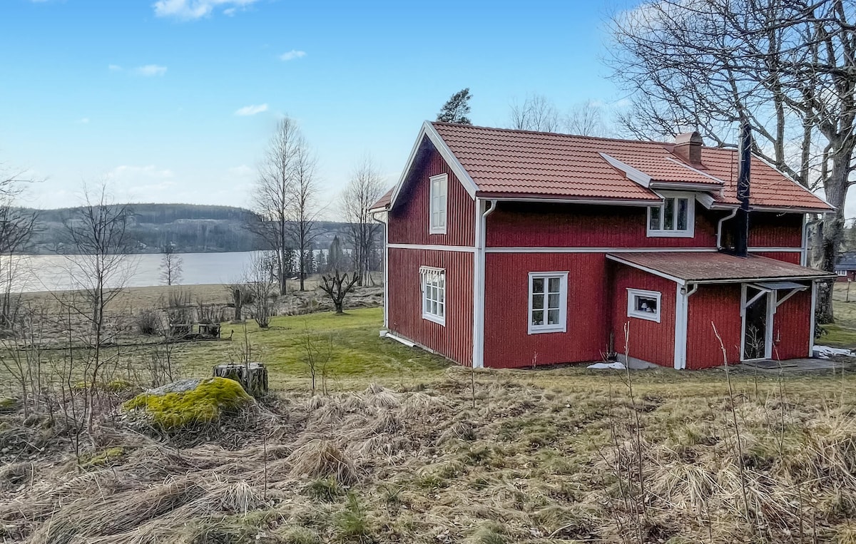 2 bedroom awesome home in Storfors