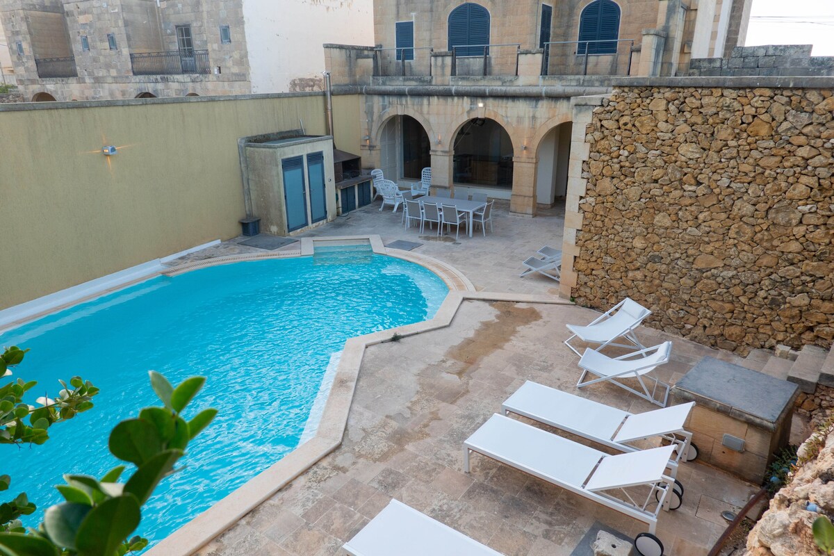 OneFifty Gozitan Villa and Pool - Happy.Rentals