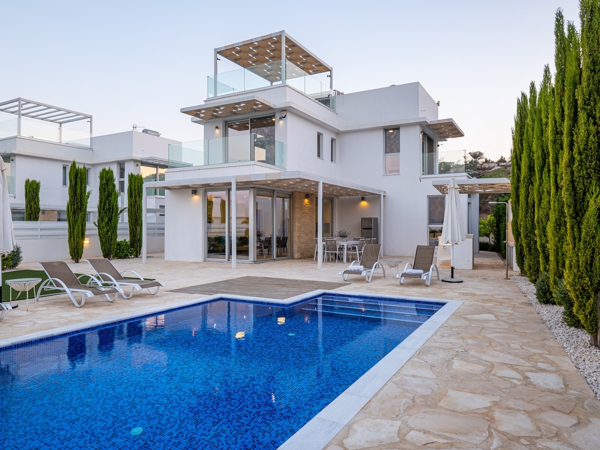 Villa with private pool