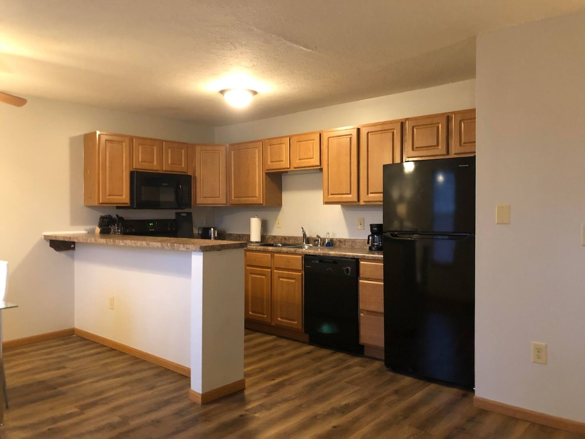 Furnished 3 Bedroom in Bloomington