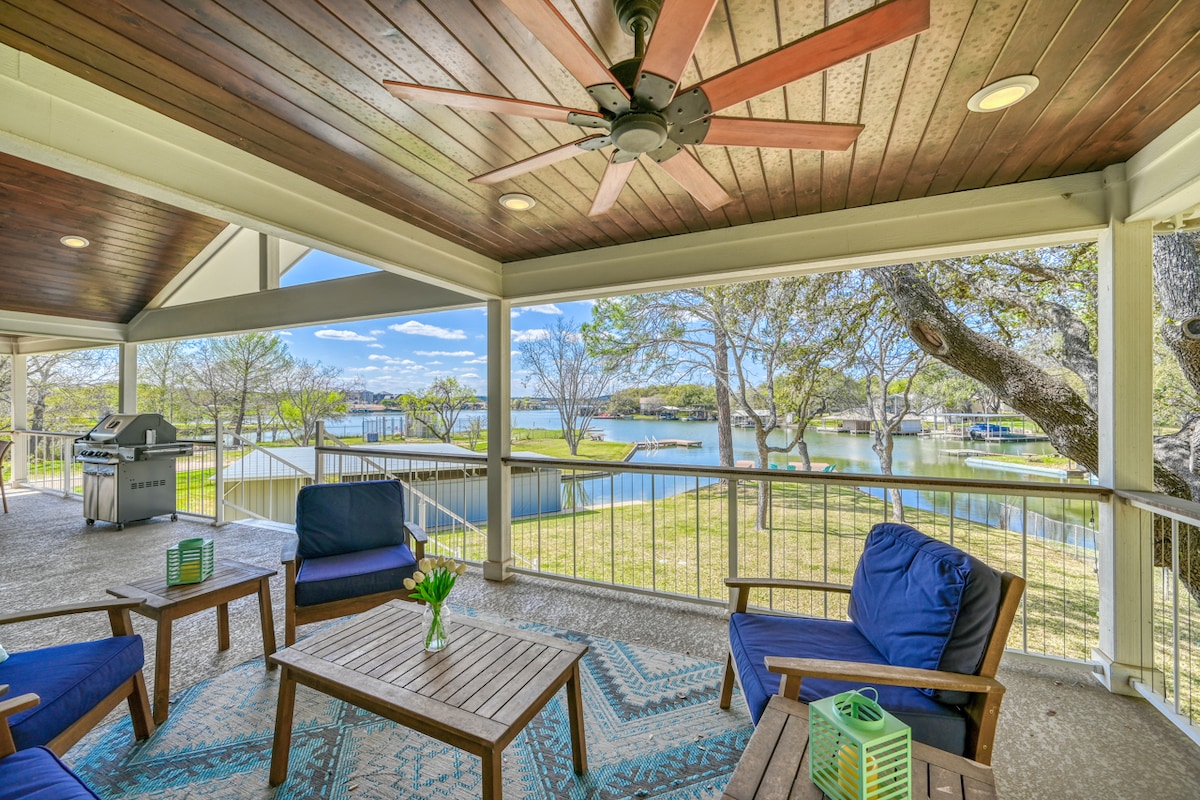 New Listing! Luxury Lakefront Home Lake LBJ + Game