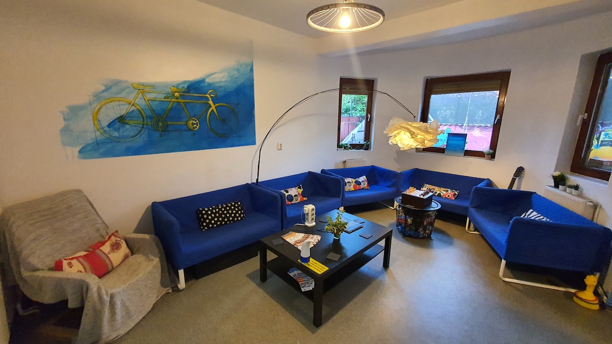 Popcorn Hostel -2 beds mixed -H