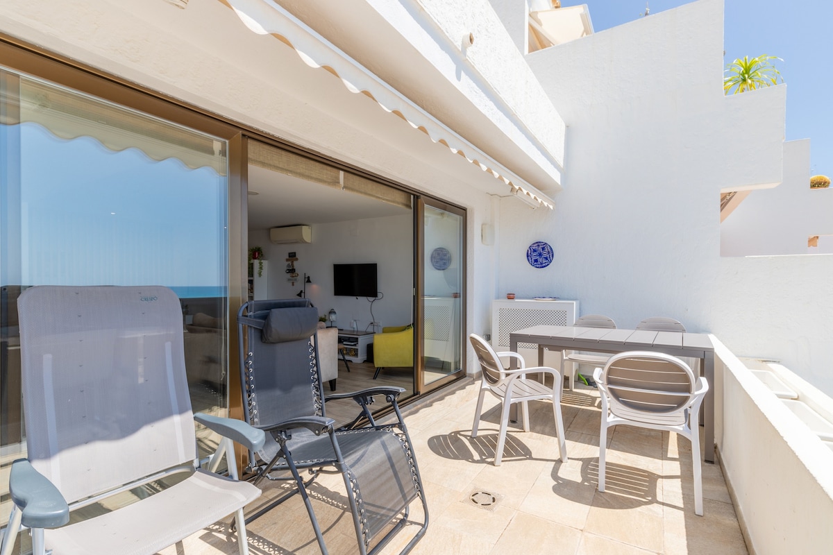 Top first line apartment Altea