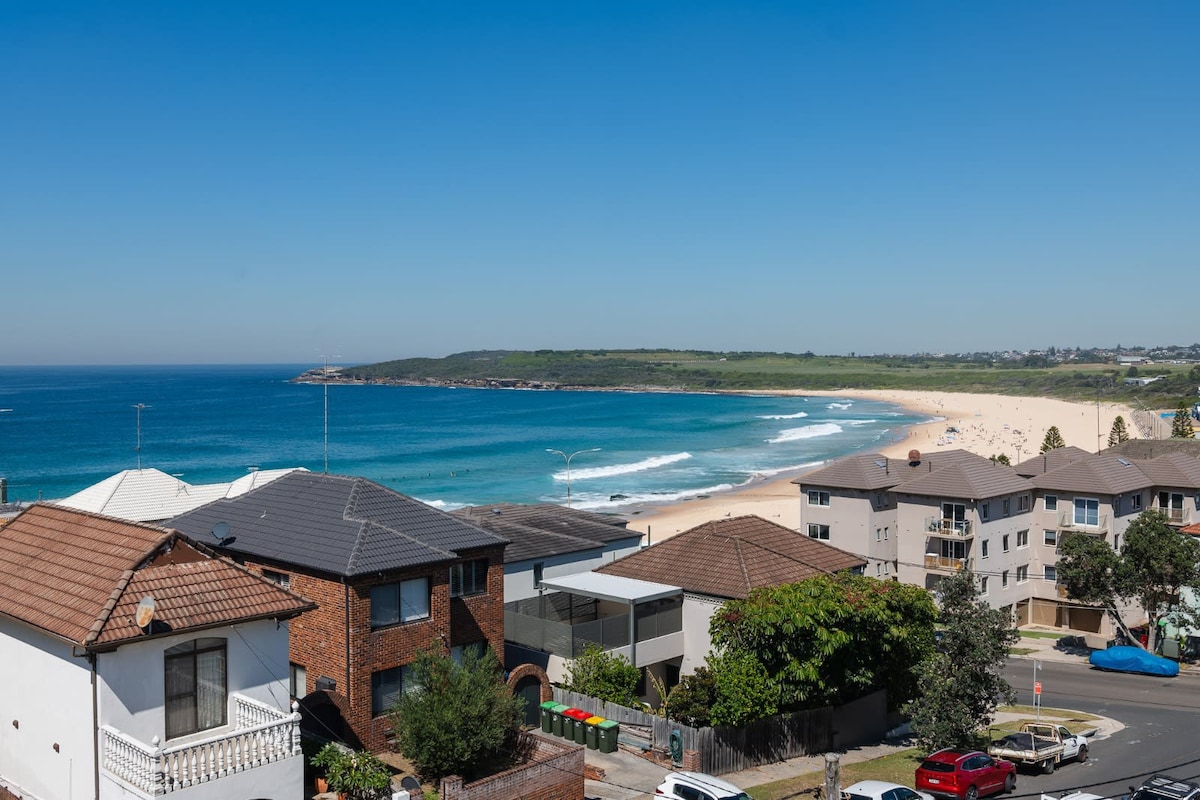 Stunning Maroubra Beachview Apt with Parking