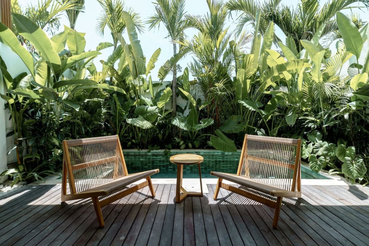 Bali Bliss: Modern Villa with Pool