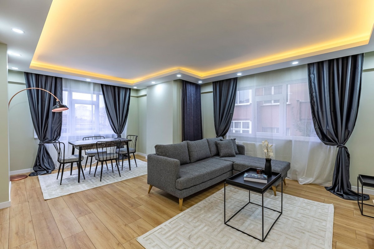 Stylish Flat near Public Transportation in Maltepe