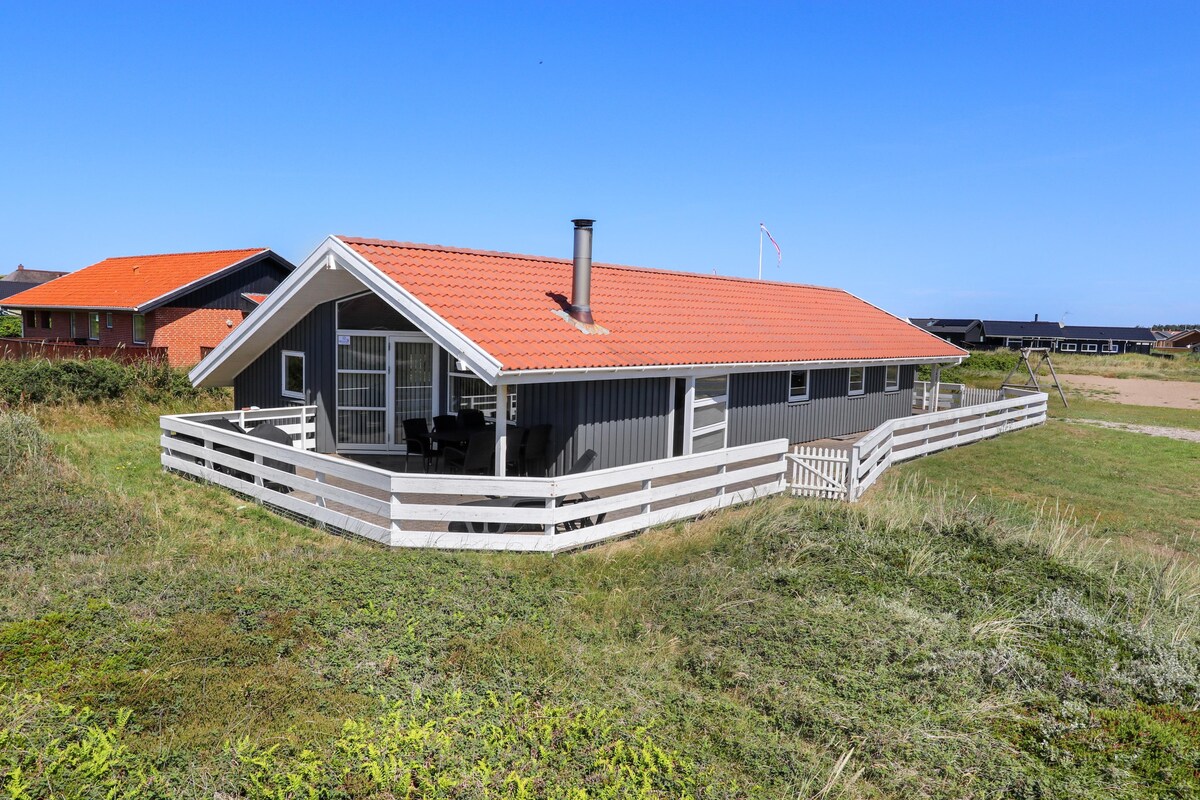 10-person cottage, fenced terrace, sauna - SJ204