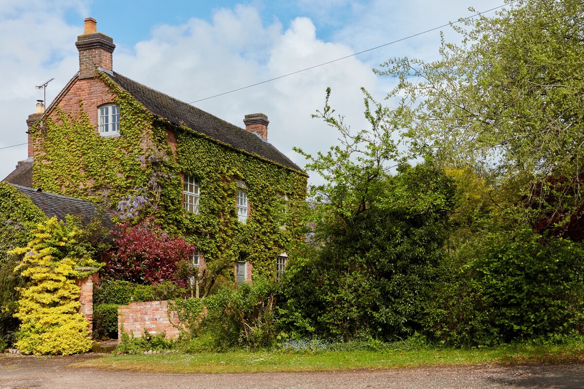 Nether Burrows Farm