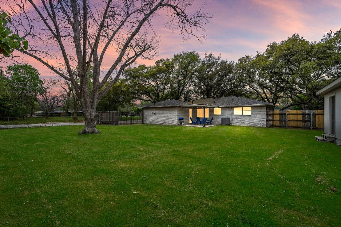 Cozy 4BR Baytown House: Perfect for Families!