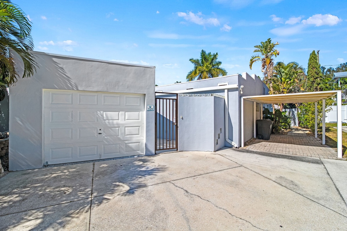 Key Life Reef l Shared Pool, Walk to the Beach!