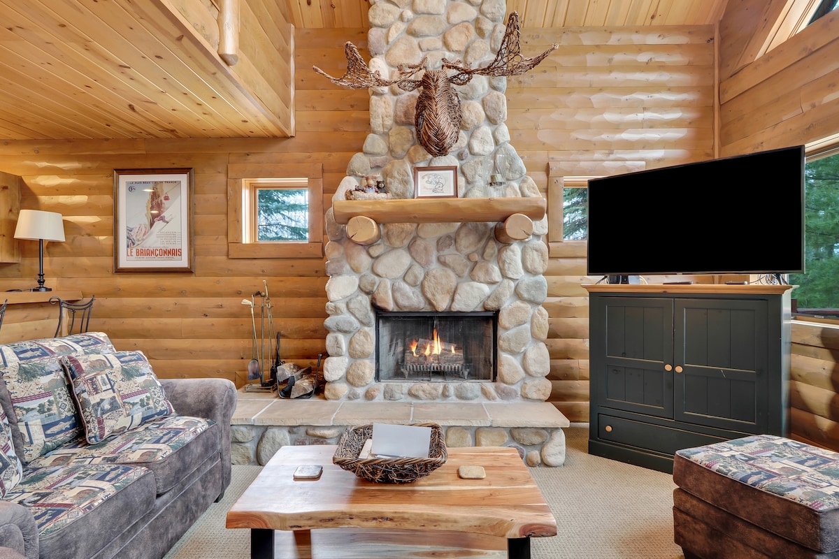 816 Mountain Cabin