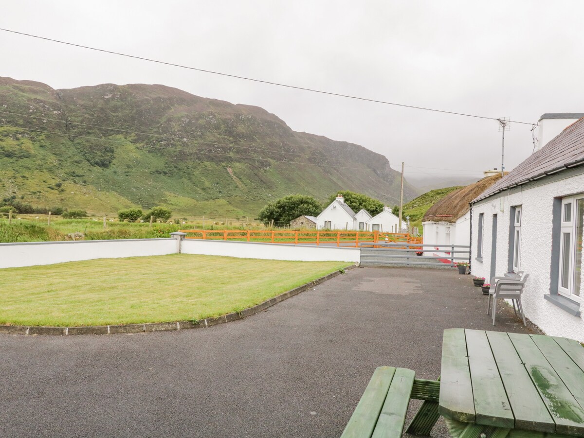 Maghera Caves Cottage