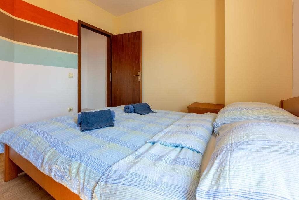 Apartments antonija - two-bedroom apartment with b