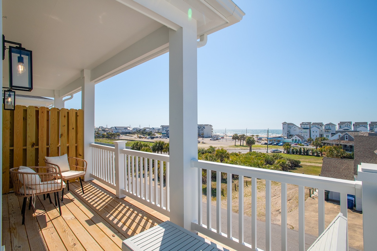 Salty Dalty & Three Buoys-Oceanside Townhome