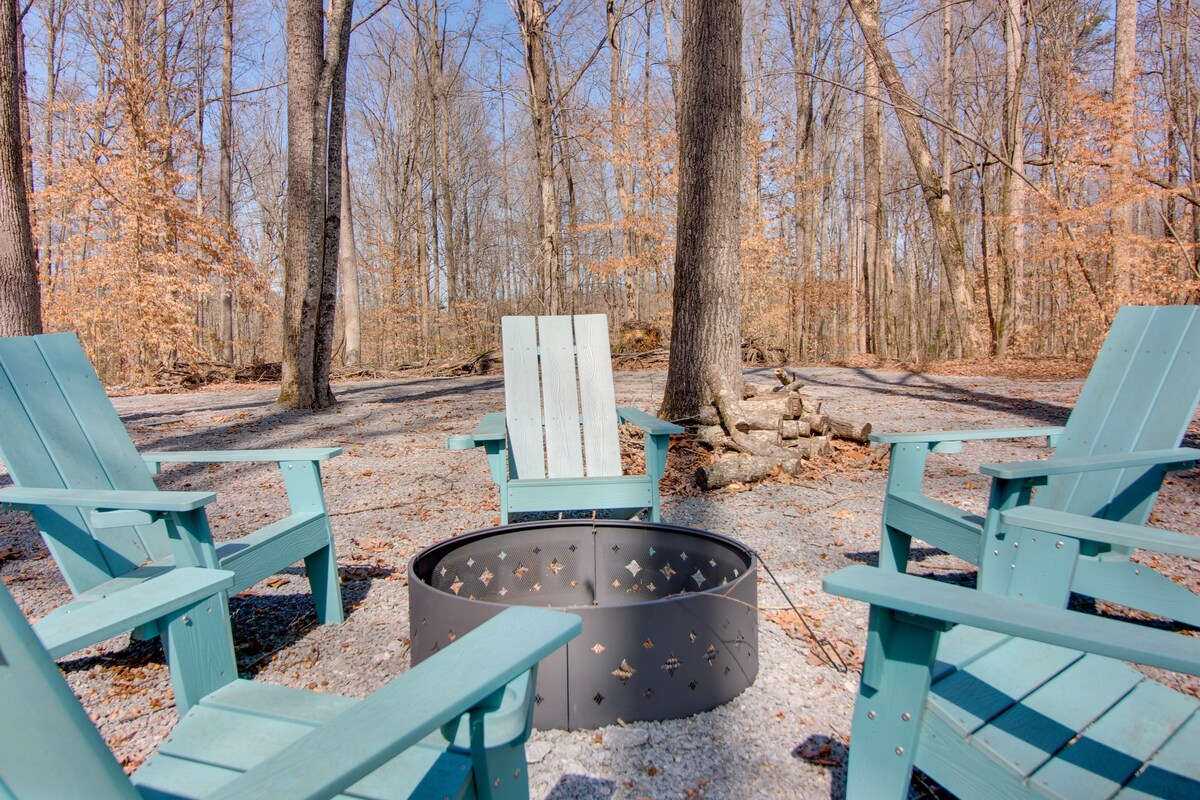 Mod Tennessee Cabin: 2 Mi to Cummins Falls!