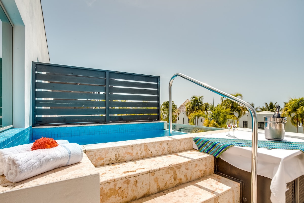Flash Sale! Luxury Penthouse with Plunge Pool, 3BR