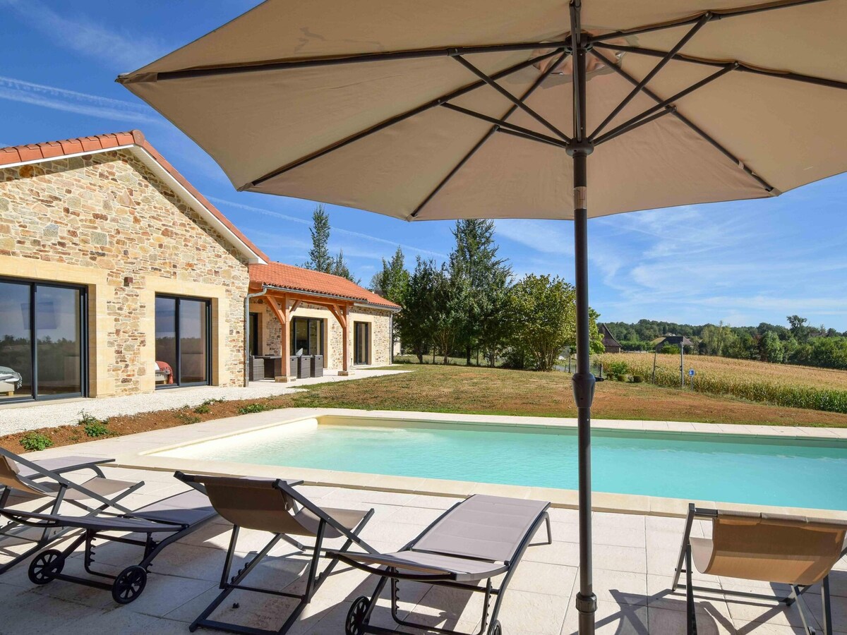 Holiday home near Saint-Médard-d'Excideuil