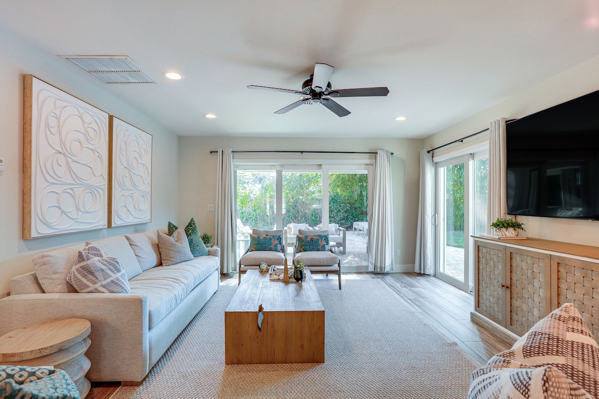 Pet-Friendly Florida Retreat w/ Saltwater Pool!