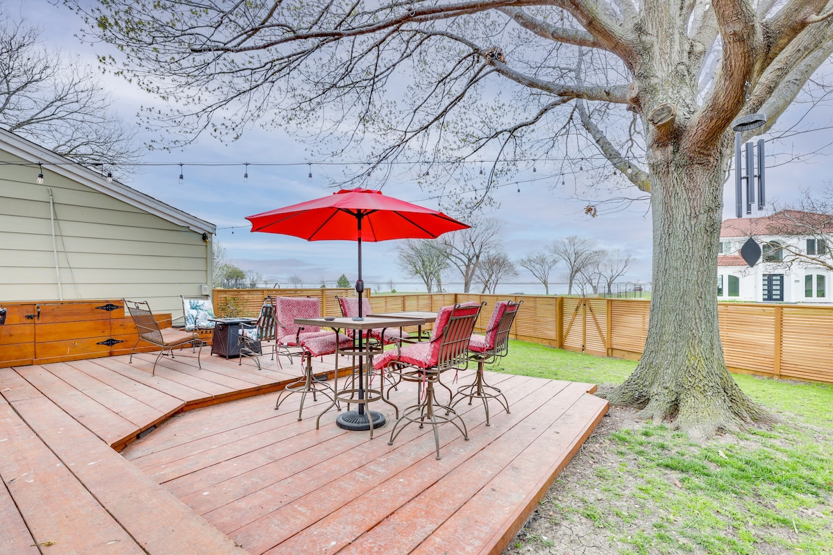 Rowlett Home w/ Hot Tub & On-Site Lake Access!