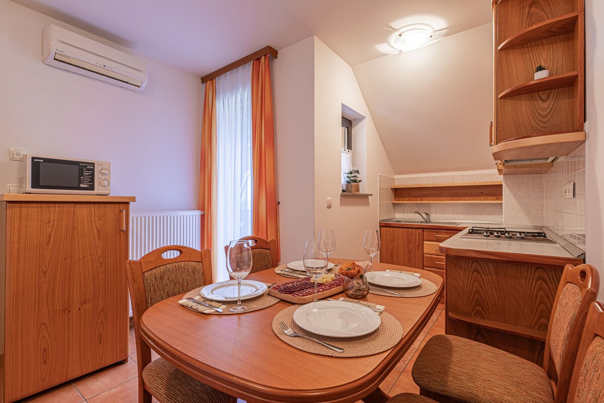 Tourist Farm Škrbina Apartment 2 - Happy.Rentals