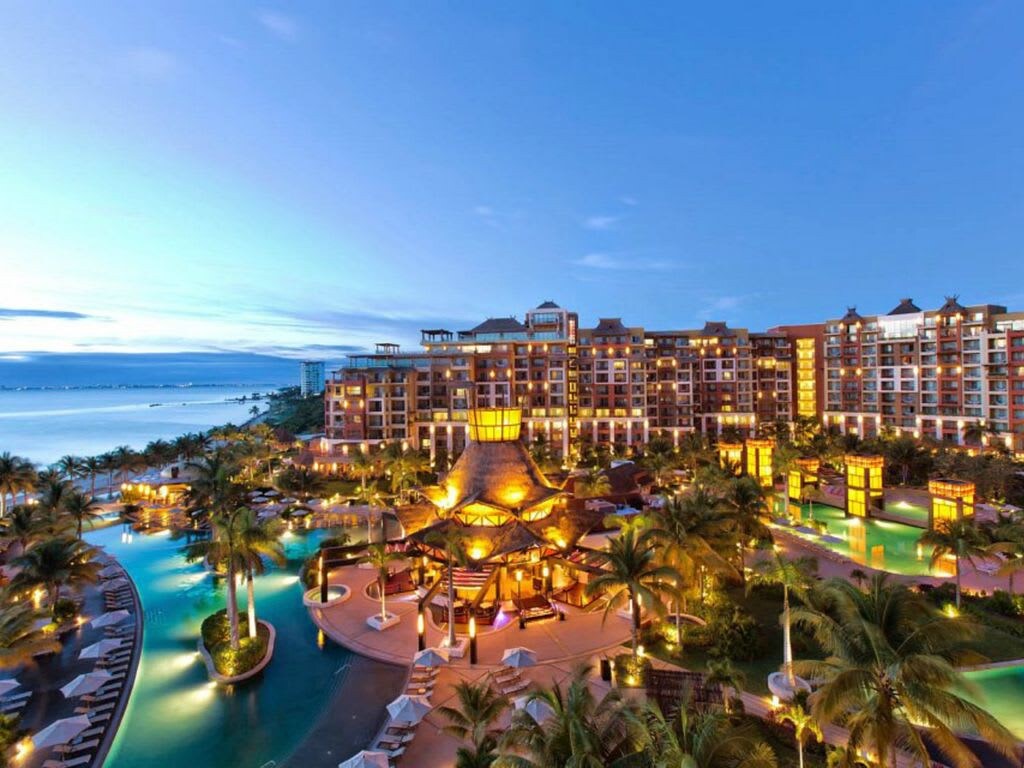 2BR Del Palmar: Cancun Luxury Resort