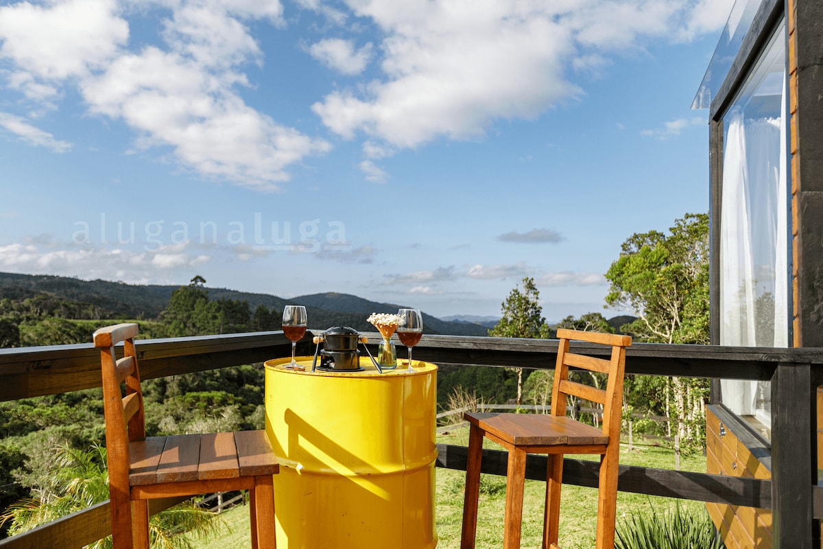 MountainChalet with View and Jacuzzi