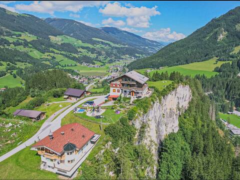 Mountain house with sauna and panoramic view
