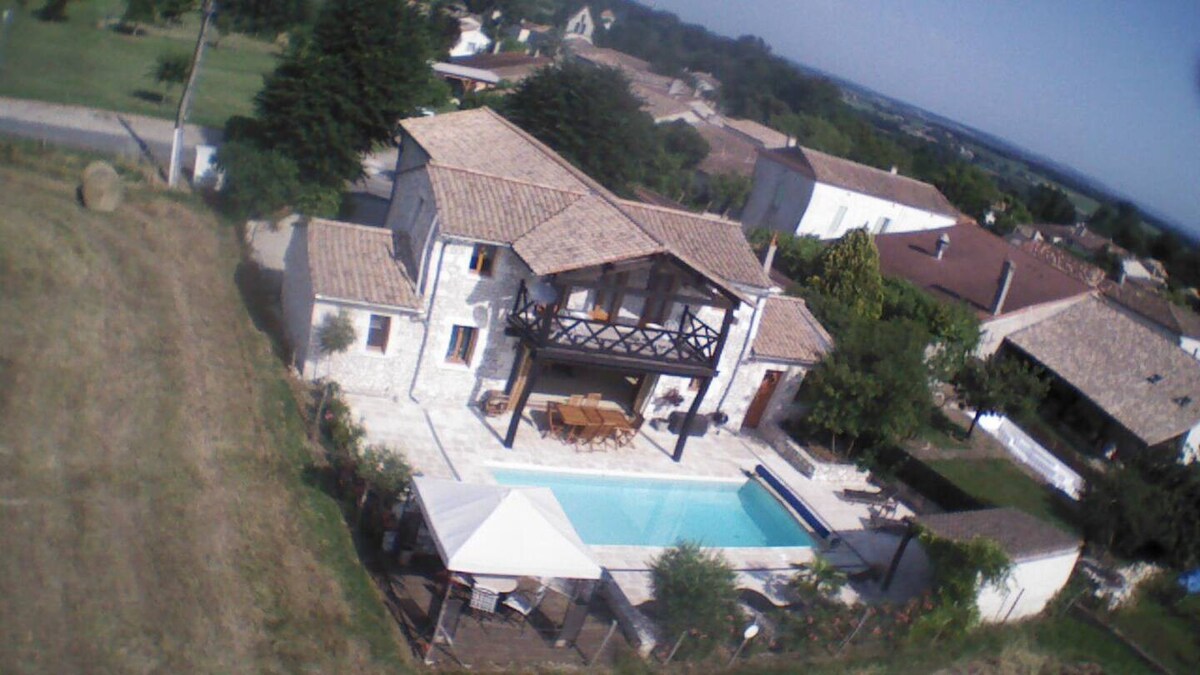 La Chapelle - Private Heated Pool, Village Centre