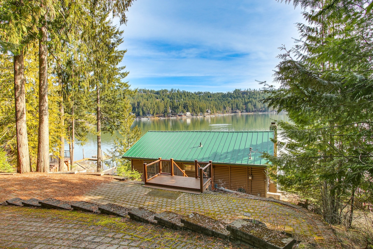 Coeur d'Alene Lakefront Home: Private Dock & Beach