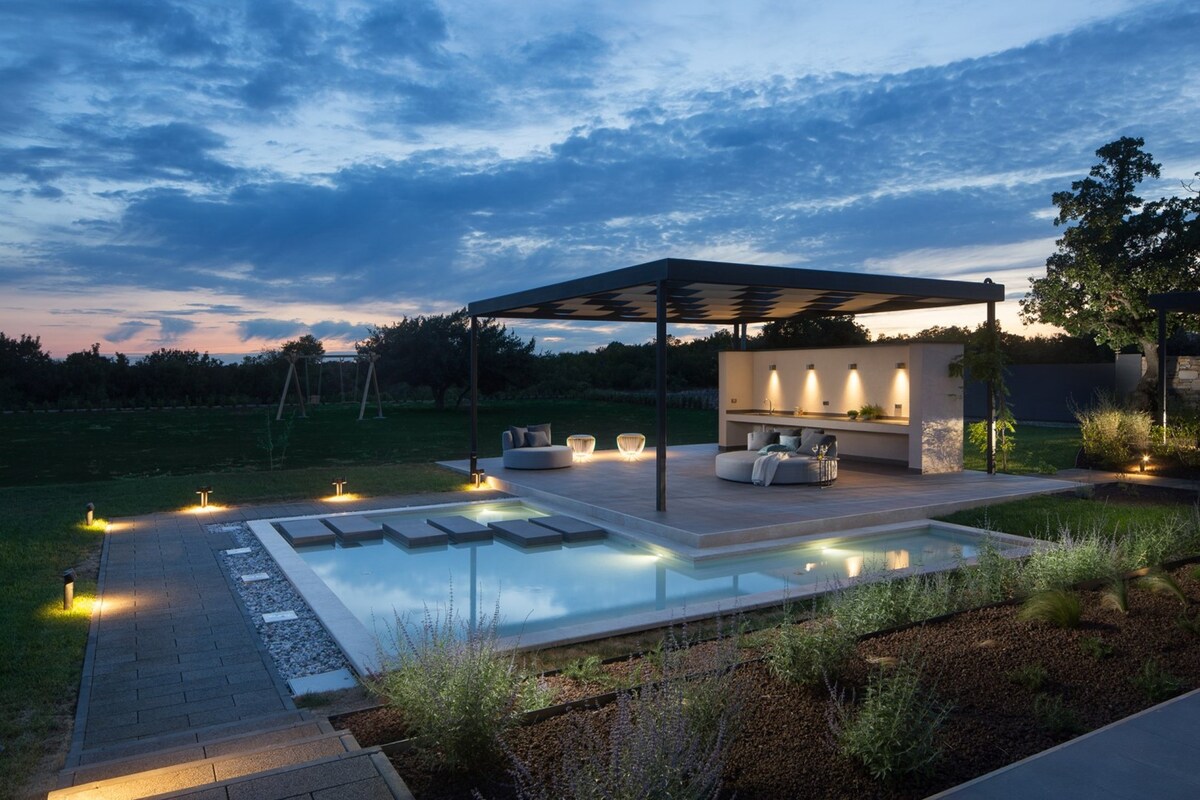 Luxury villa Art Zen Istria with two pools
