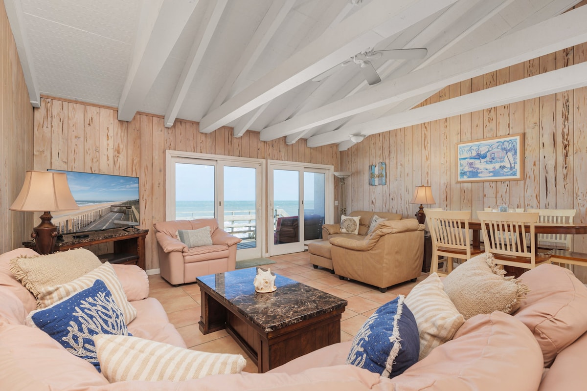 White Heron Beach House | Spacious, Beach Front!